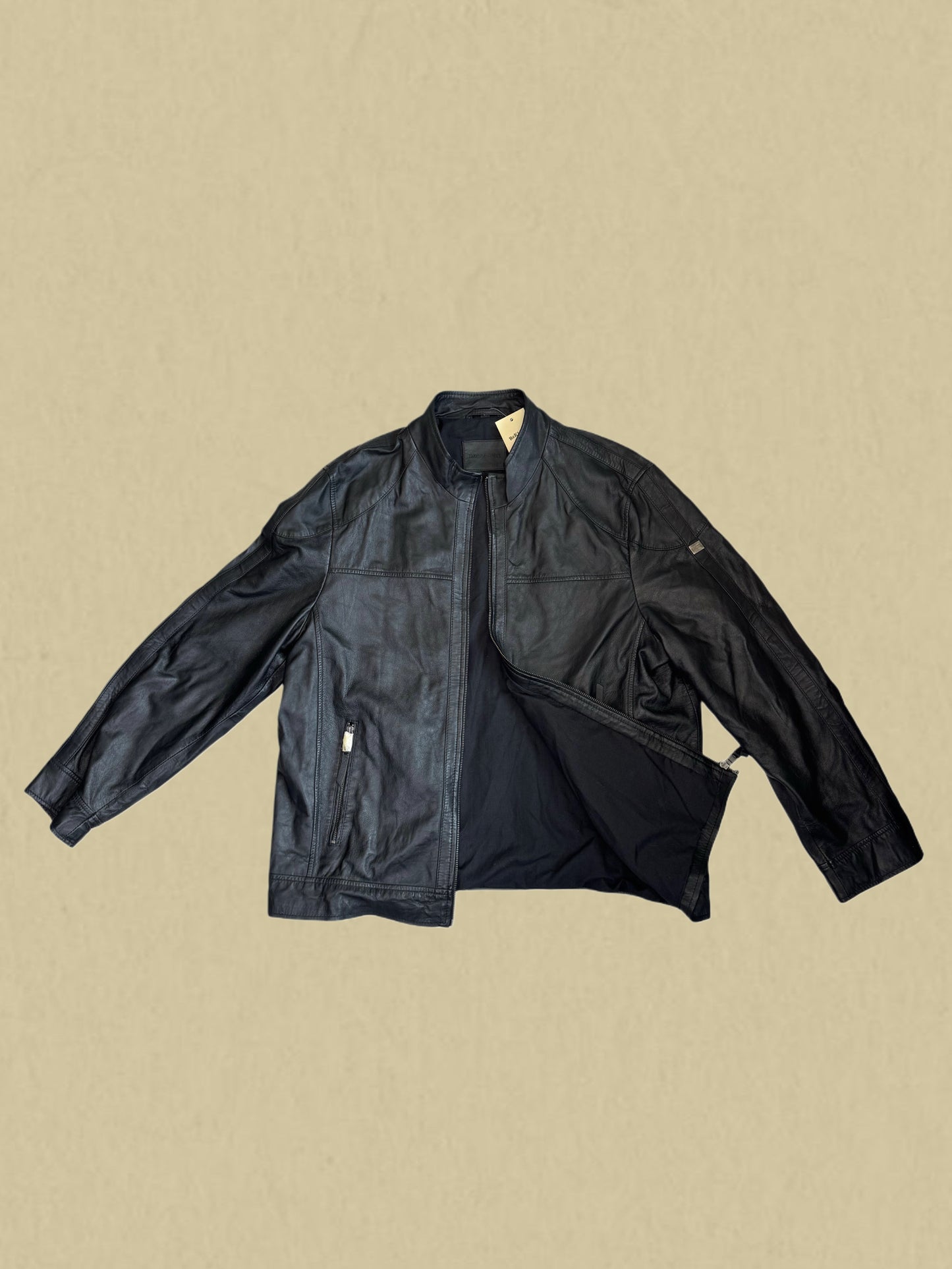 Klassische Lederjacke in schwarz