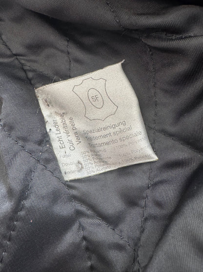 Schwarze Lederjacke von Duca