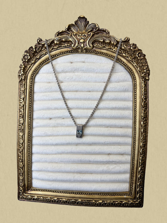 Silberkette mit hellblauem Zirkonia