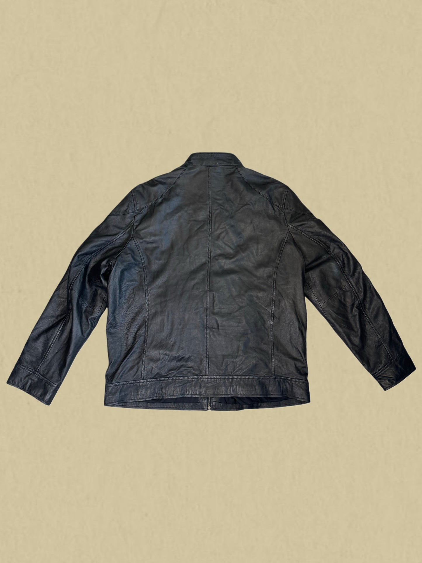 Klassische Lederjacke in schwarz